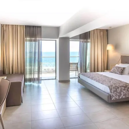 ホテル Elinotel Sermilia 5*